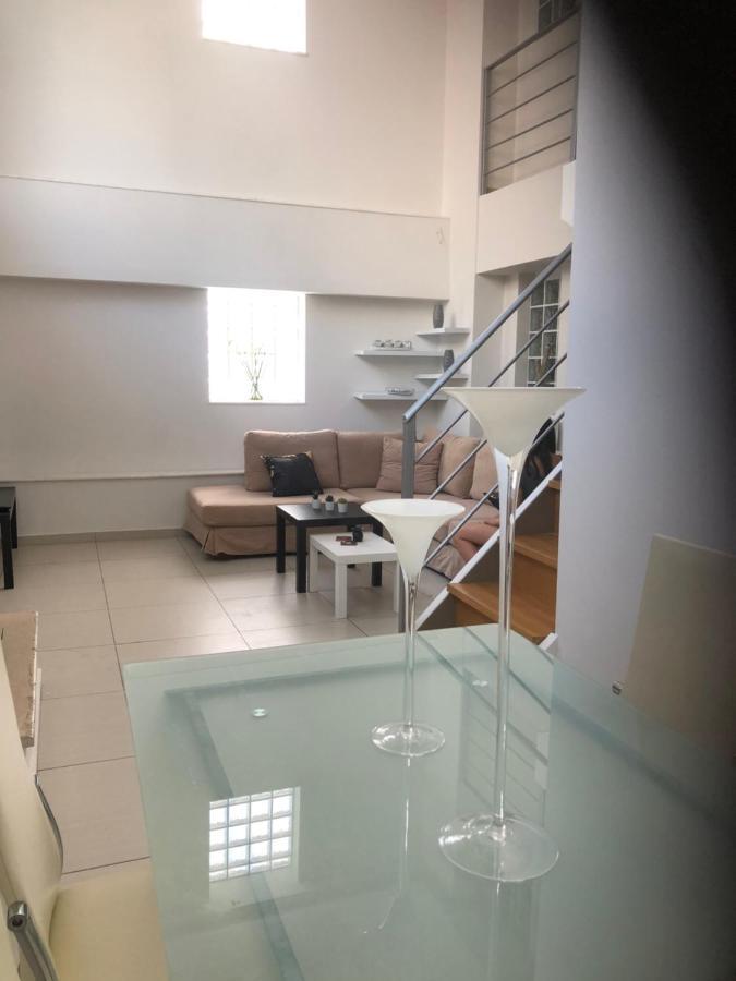 Appartement Maisonette Lux Modern Next to Metro Kerameikos à Athènes Extérieur photo